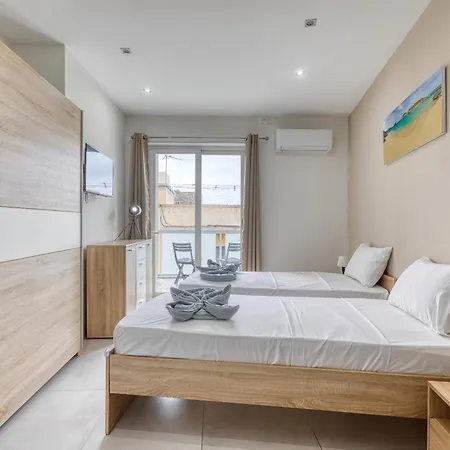 아파트 Modern 2 Bedroom Near The Bzar1-1 *