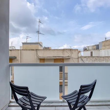 Modern 2 Bedroom Near The Bzar1-1